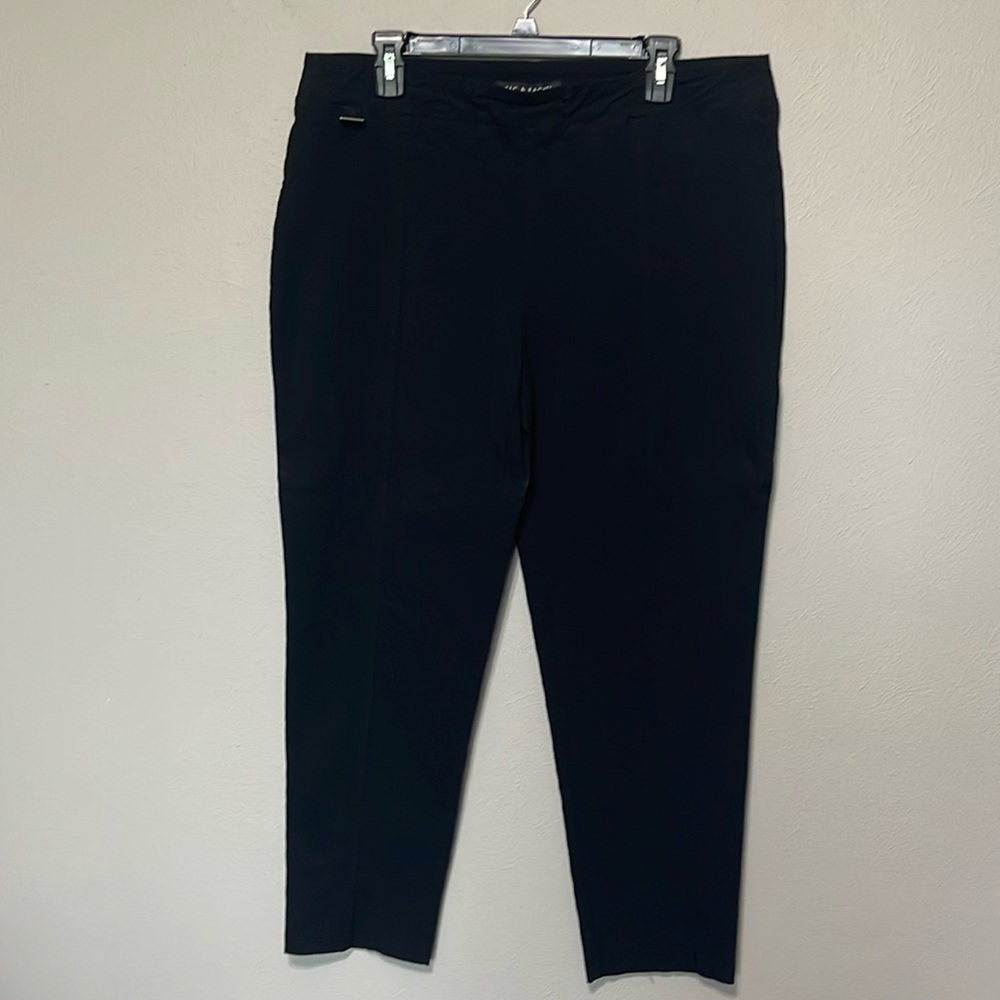 Zac & Rachel pull on black pants, size 16 Like New!